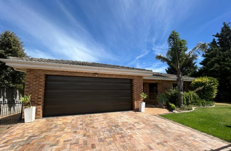 To Let 4 Bedroom Property for Rent in D